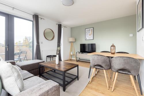 Whittington Apartamento | The Colindale Collection