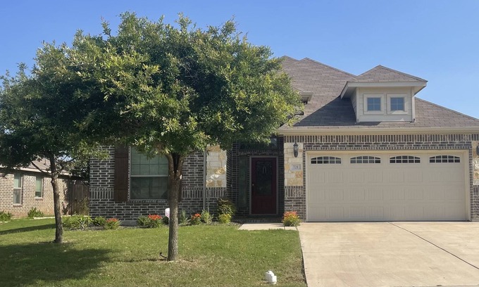 Saginaw Casa | The Comforts of Home- While Away from Home