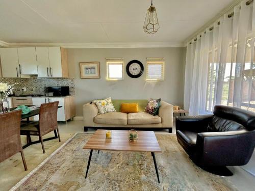 Polokwane Apartamento | The Comfy Corner @ Skyfall Country Estate