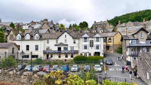 Grange-over-Sands Hotel | The Commodore Inn