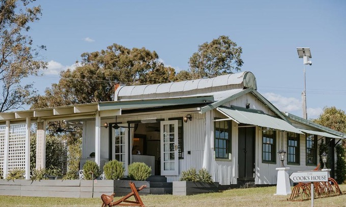 Belford Casa | The Cooks House at Corunna Station