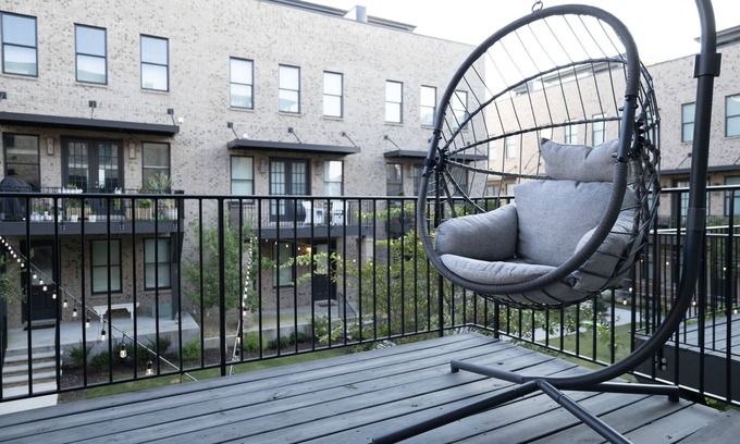Westside Casa | The Cool Spot with Rooftop Terrace