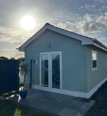 Tenby Casa | The Cosy Cabin