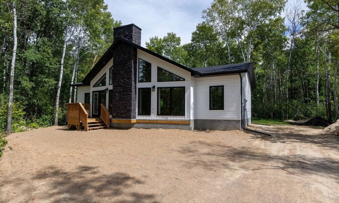 Manitoba Casa | The Cottage at Grand Marais