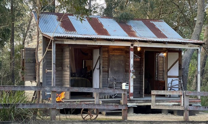 East Kangaloon Cabaña | The Cottage at Wombat Hollow Accommodationnn