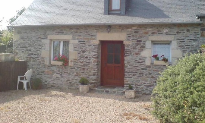 Garlan Casa | LA CASA VERDE 5 km de Morlaix, 2 dormitorios, 5 personas