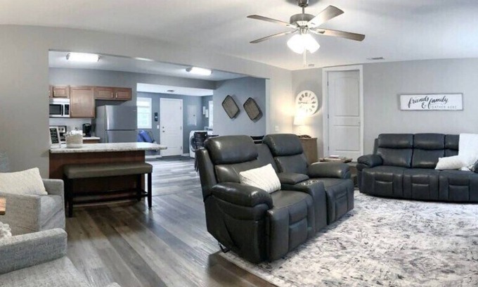 Statesboro Casa | The Cottage House - Family Friendly, Close to GSU!