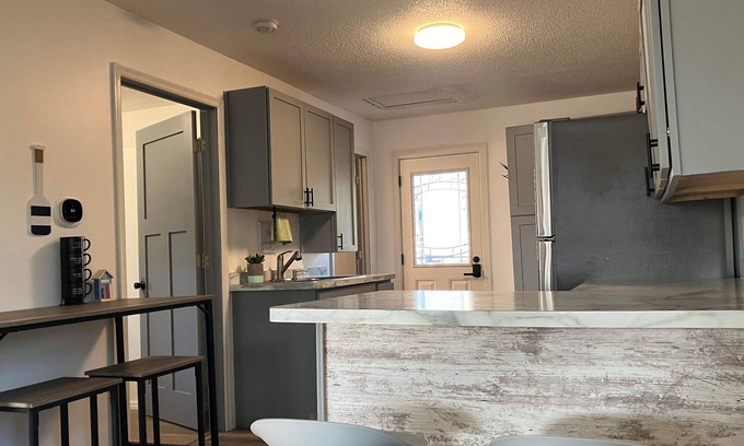 Oak Grove Cabaña | The cottage of Lake George access across the street to Lake