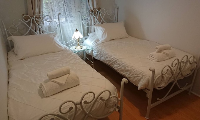 Serpentine-Jarrahdale Casa | The Cottage en George Street, Jarrahdale Old Town Center