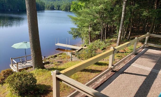 Newfield Casa | The Cottage on Rockhaven Lake