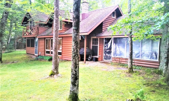 Butternut Casa | The Cottage on Schnur Lake | 3 Bed, 2 Bath