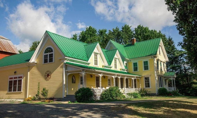 Winterport Casa | The Country Farmhouse