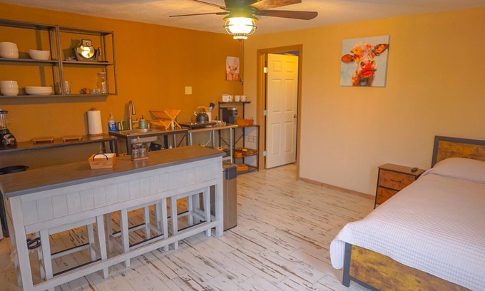 Adkins Apartamento | The Countryside Studio - Countryside Delight