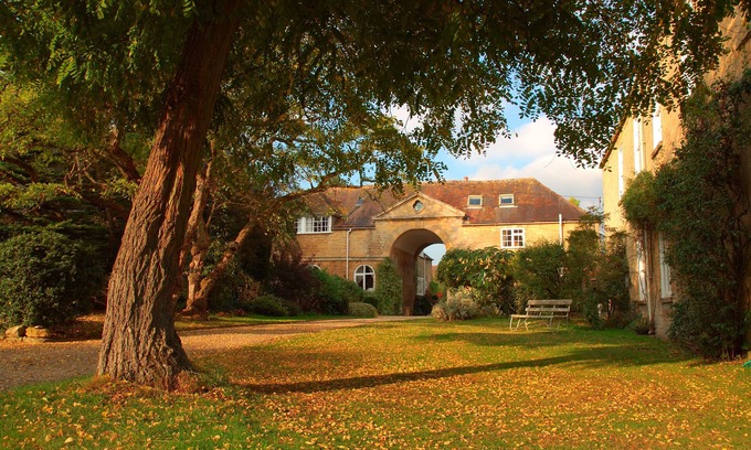 Kemerton Cabaña | The Courtyard Cottage