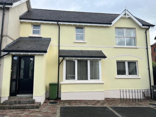 Rathfriland Casa | The Courtyard