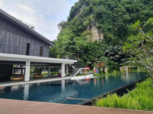 Hulu Kinta Apartamento | The Cove 4-7 pax