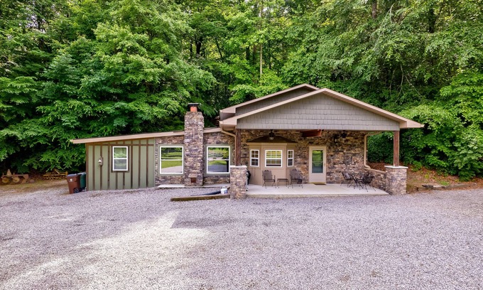 Ashley Oaks Cabina | The Cove at Windrock - Near Windrock Park Trail 23