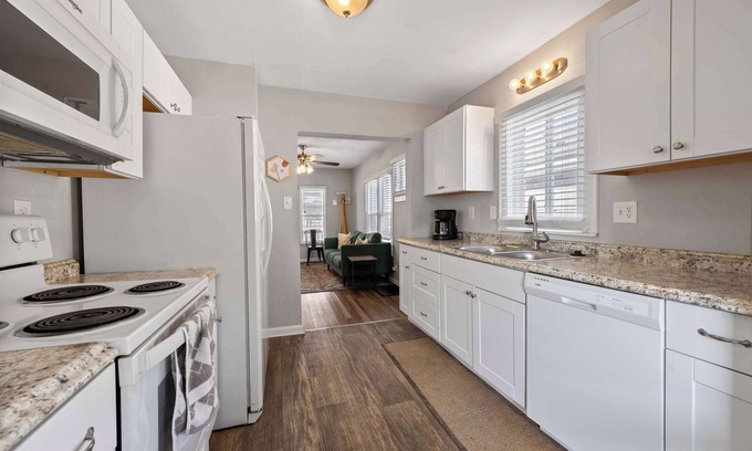 West Columbus Casa | The Cozy Bellows – Retreat for 4