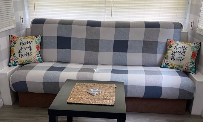 West Babylon Casa | The Cozy Camper
