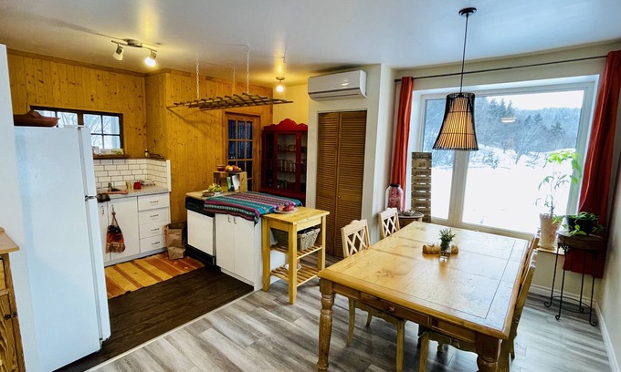 L'Anse-Saint-Jean Apartamento | The cozy fjord view spot for families