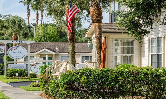 St. Augustine Hotel | The Cozy Inn
