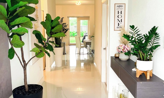 Homestead Casa | The Cozy Palm House