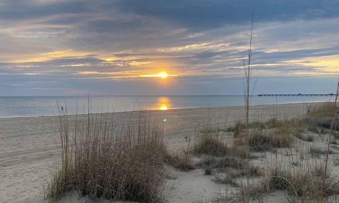 Norfolk Apartamento | The Crab Pad Beachfront - kayaks - BBQ