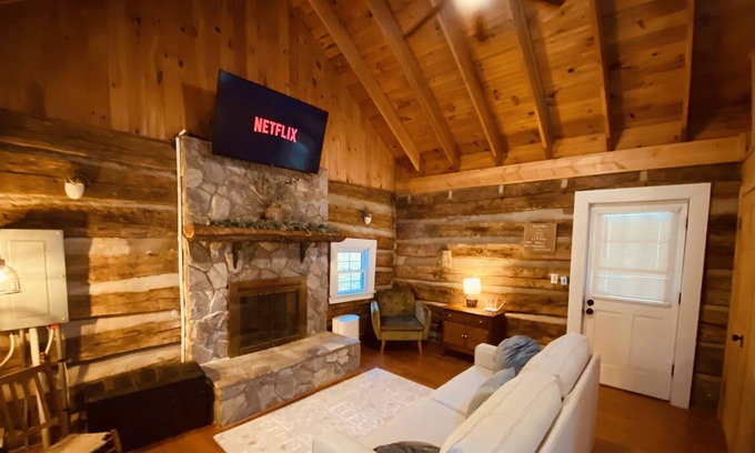 Piper Gap Cabina | The Creekside Cabin - Hot-Tub