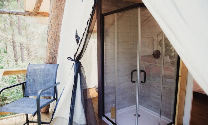 Cadiz Alquiler De RV | The Creekview,Luxury Safari Tent