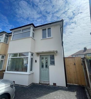Thornton-Cleveleys Casa | The Crescent-Modern Coastal Home