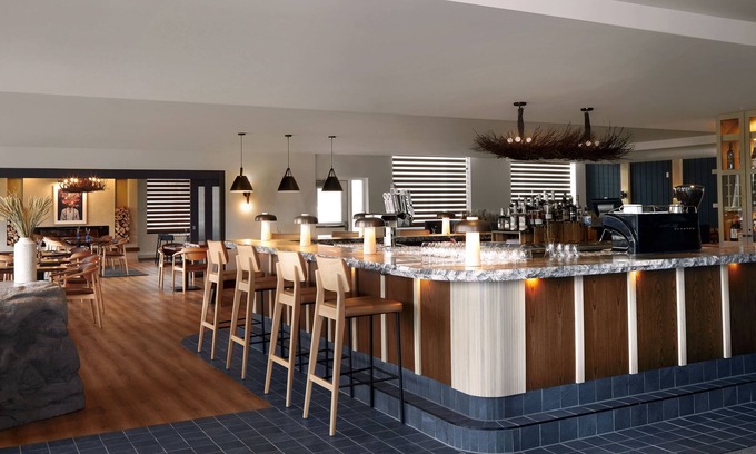 Jasper Hotel | The Crimson Jasper