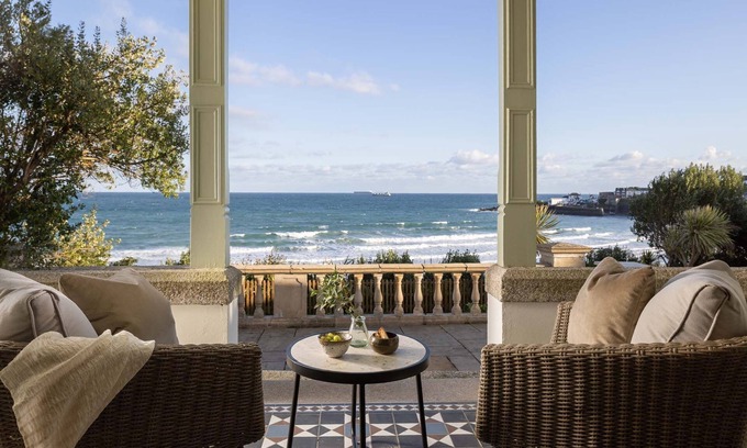 Coverack Casa | The Croft is a beautiful four bedroom detached retreat near Coverack.