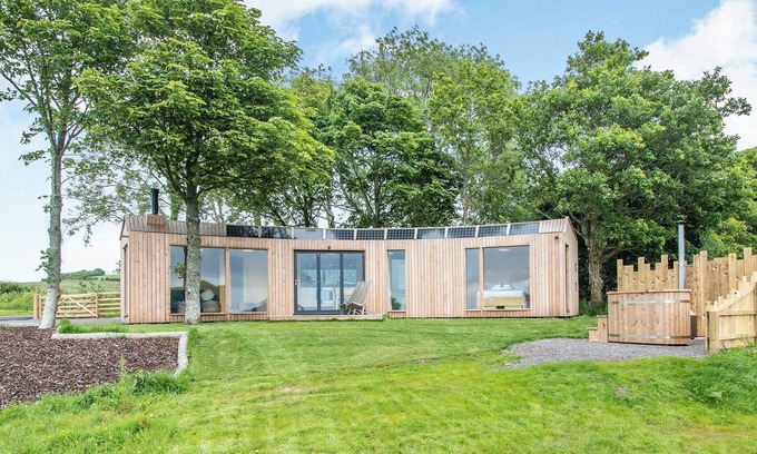 Bankend Cabaña | The Curve at Caerlaverock Estate