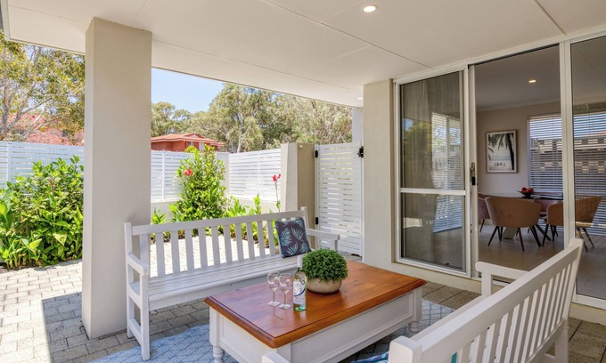 Connolly Casa | The Cypress Sanctuary A Beautiful Parkside Retreat!