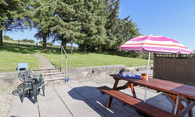Commonmoor Casa | THE DAIRY, pet friendly, character holiday cottage in St Cleer