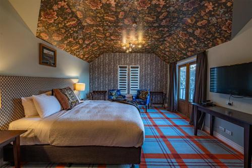 Queenstown Hotel | The Dairy Private Hotel by Naumi Hotels