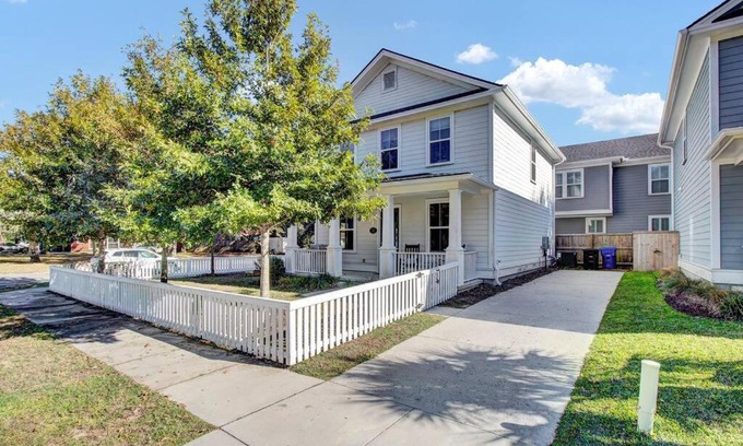 Mount Pleasant Casa | The Darby House