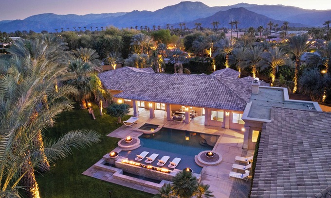 Indio Villa | The Date Palm Estate by AvantStay | Luxurious Private Retreat!