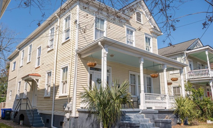 Westside Casa | The Davis - Beautiful Classic Charleston Home!