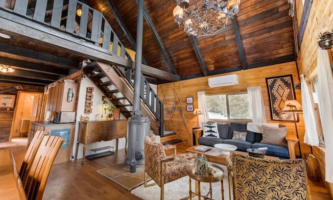 Tollgate Canyon Cabina | The Daydream / Unplug and unwind @ a four-season paradise