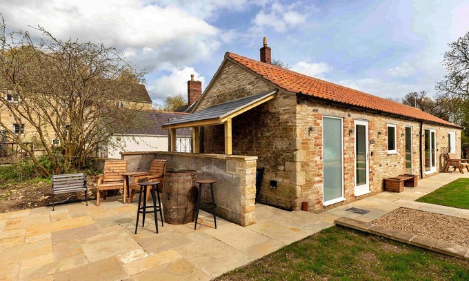 Thurlby Casa | The Den by Interhome