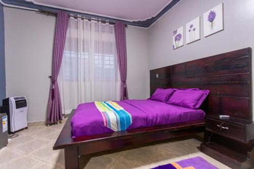 Soroti Apartamento | The Den Soroti Purple
