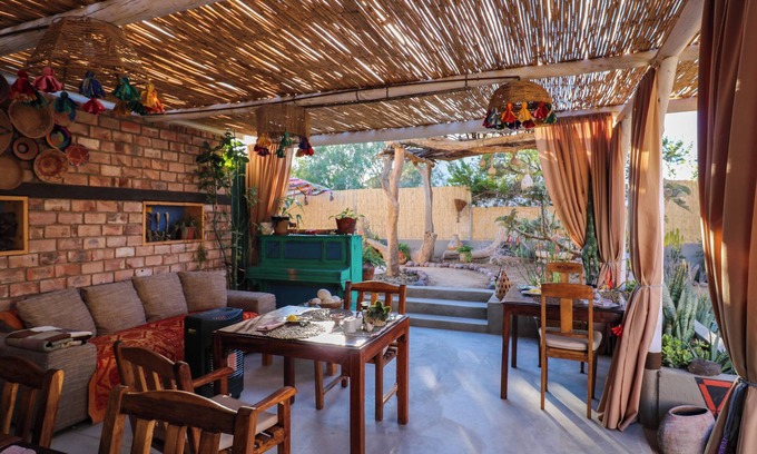 Uis Cama Y Desayuno | The Desert House Bed and Breakfast