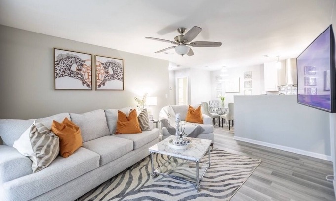 Gracewood Casa | “The Designer Magnolia”-2 QN BD/QN Sleeper/2BA