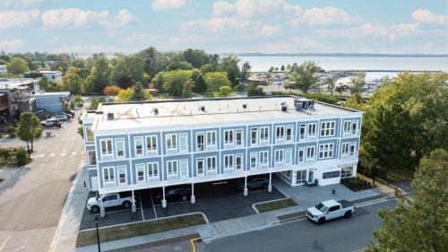 Elk Rapids Apartamento | The Dexter by Kasa
