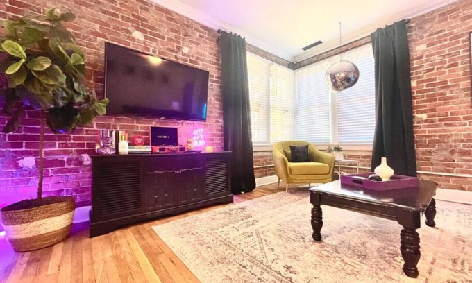 Paducah Condominio | The Dim Light Lower Town Luxury Boutique Condos