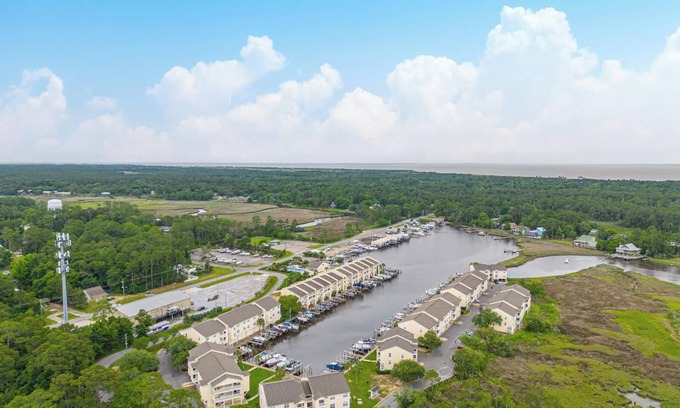Gulf Park Estates Casa | The Dockside Haven: Ocean Springs Escape