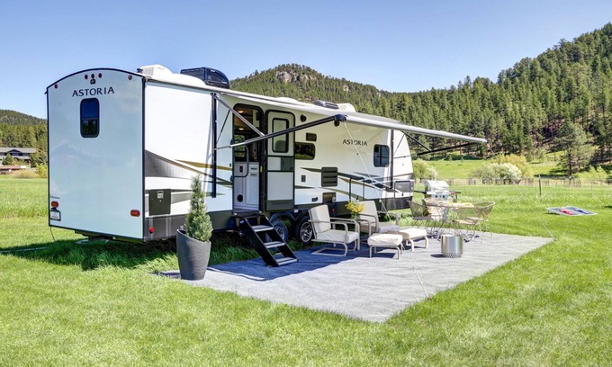 Nemo Casa | The Dove: Relax in Peace! King Bed! Near Trails!