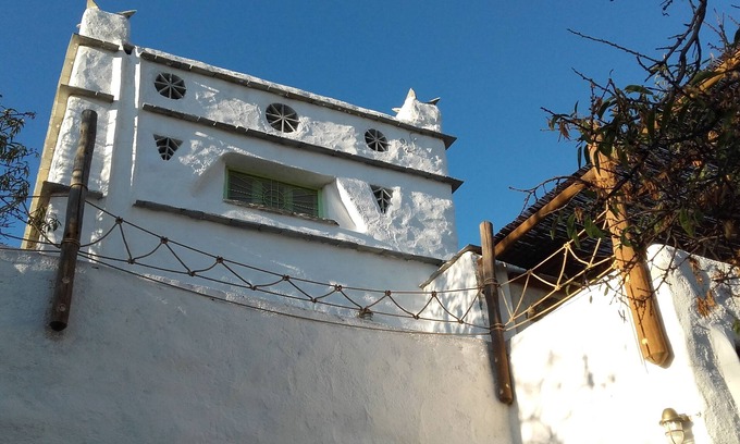 Pitrofos Otro | "La casa de palomas". ¡Tradicional, artístico, pacífico!