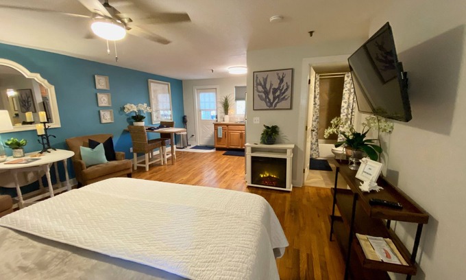 Safety Harbor Apartamento | The Downtown Studio on Main